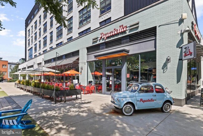 Building Photo - 2844 Yarling Ct