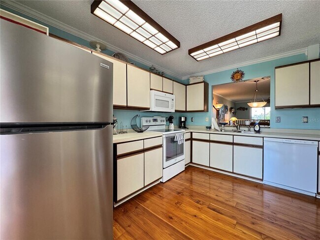 Building Photo - 10443 Waterbird Way