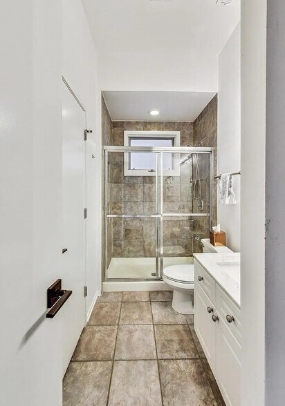 Building Photo - 1343 N Mohawk St