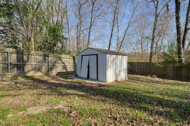 Building Photo - 1108 Brad Cir