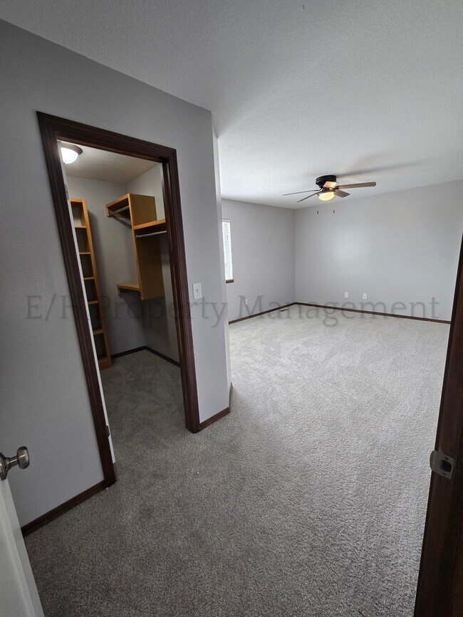 Building Photo - 5917 Millsboro St