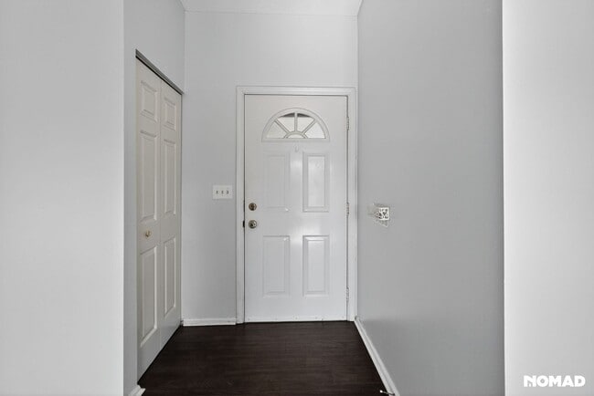 Building Photo - 1483 Keys Crossing Dr NE