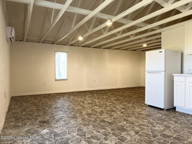 Building Photo - 2208 20th St