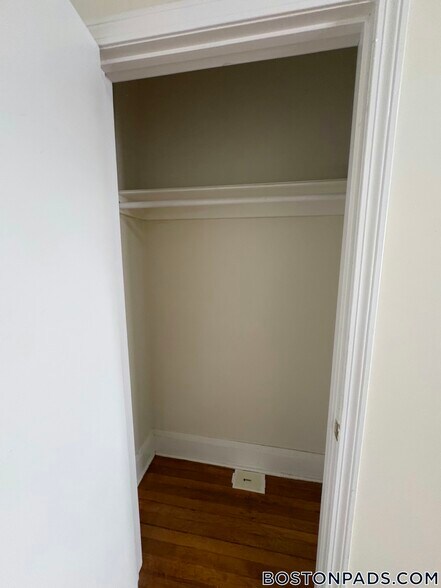 Building Photo - 1788 Beacon St