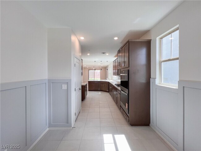 Building Photo - 12470 Madison Pk Pl