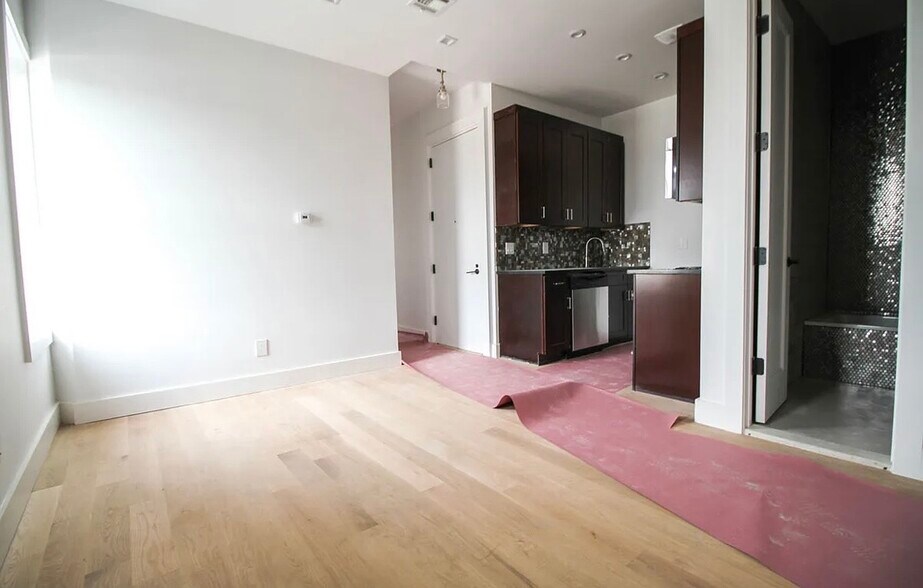 Building Photo - 6702 60th St