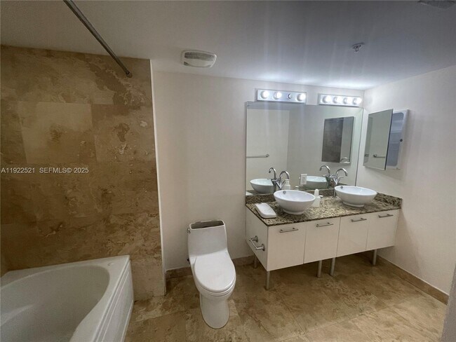 Building Photo - 41 SE 5th St