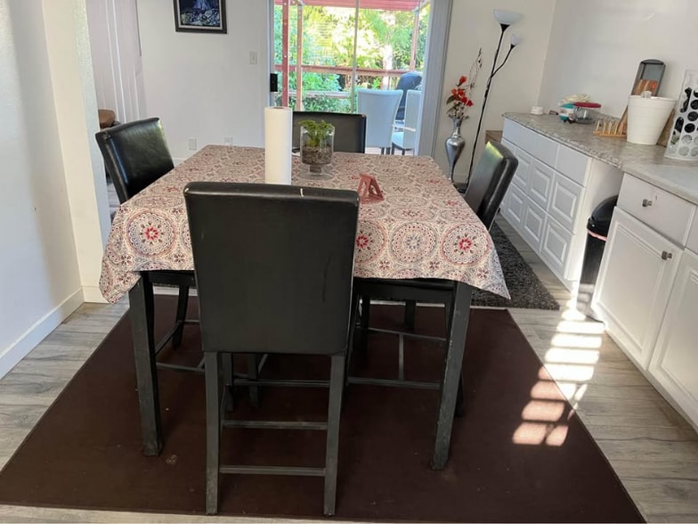 Building Photo - 2112 164th Ave NE