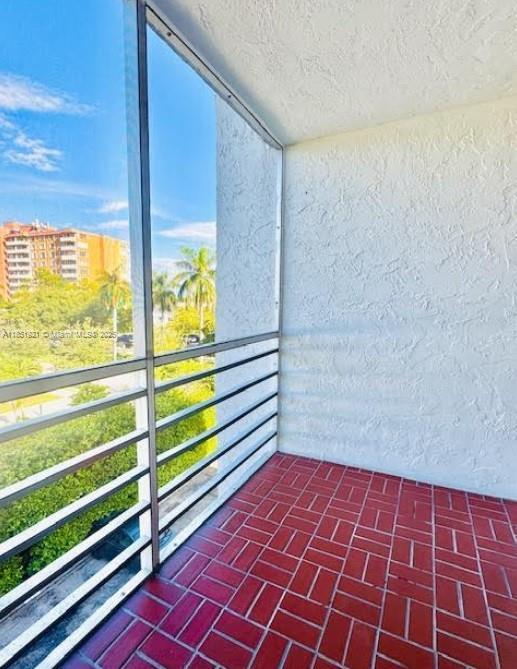 Building Photo - 2 bedroom in North Miami FL 33181