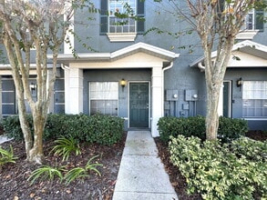 Building Photo - 10340 Manderley Way