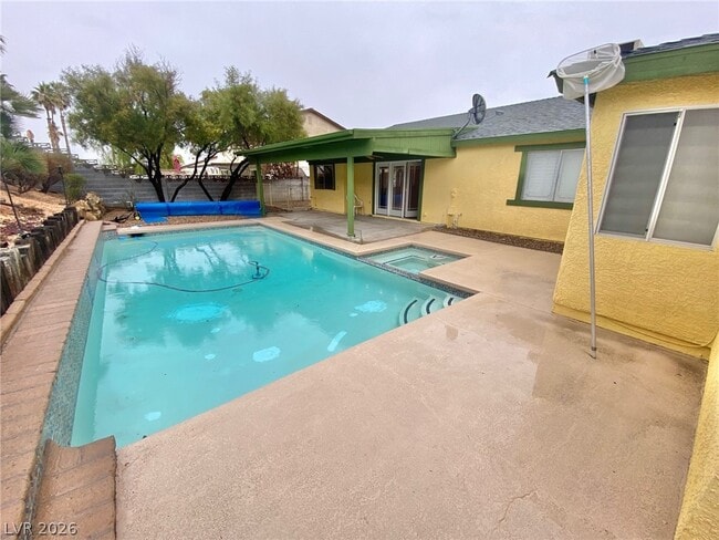 Building Photo - 400 Davenport Ln