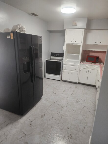 Building Photo - 3260 52nd Way N