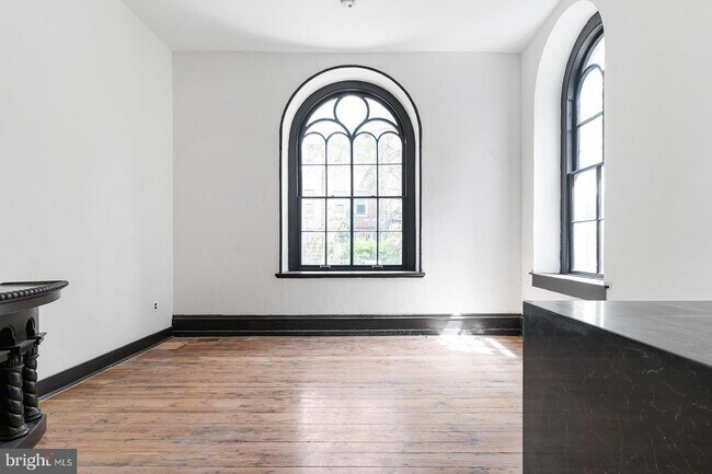 Building Photo - 1520 Green St