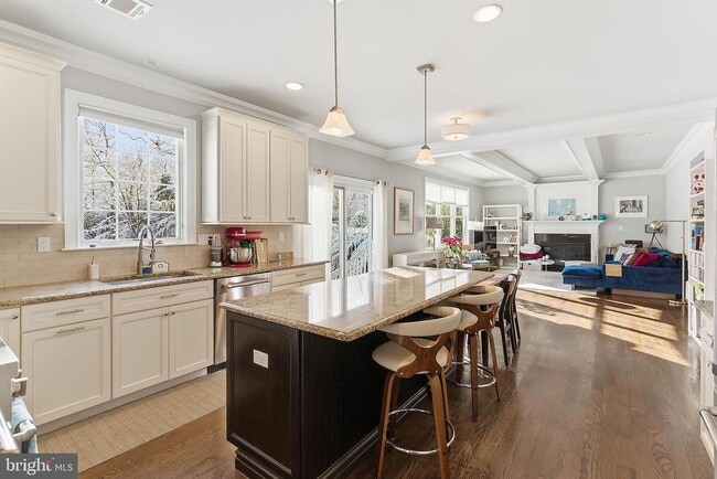 Building Photo - 259 Mt Lucas Rd