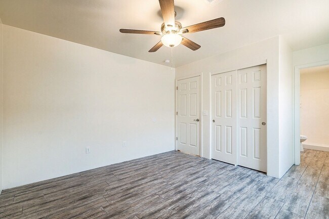 Building Photo - 615 S Santa Rita Ave