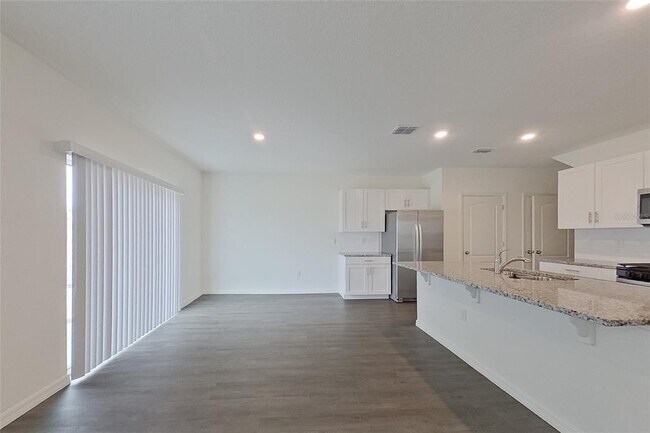 Building Photo - 32020 Katelin Cir