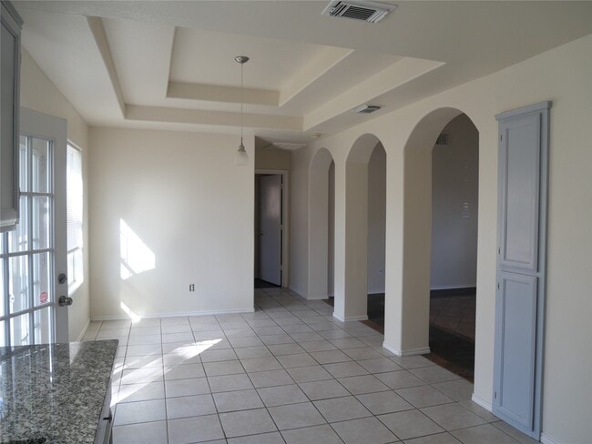 Building Photo - 5510 Rio Alamo St