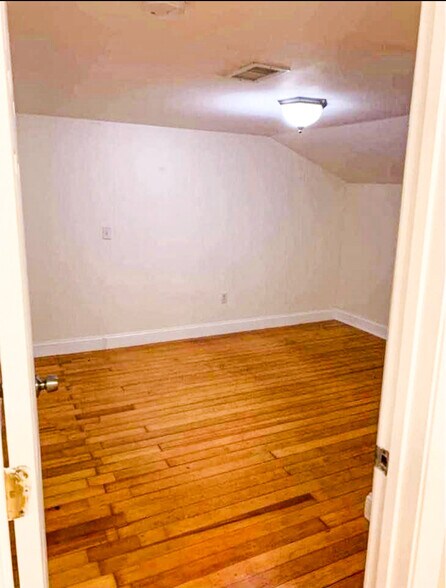 Building Photo - 174 Chad Brown St