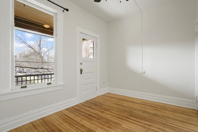 Building Photo - Historic 3 bedroom townhome with recent upgrades.