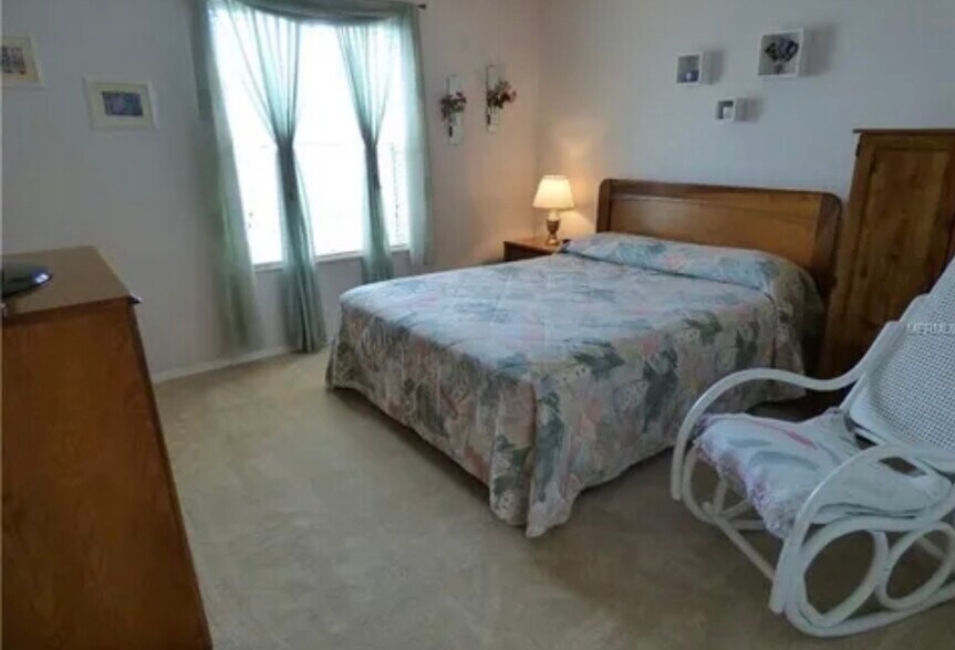 Building Photo - 2802 Salamanca St