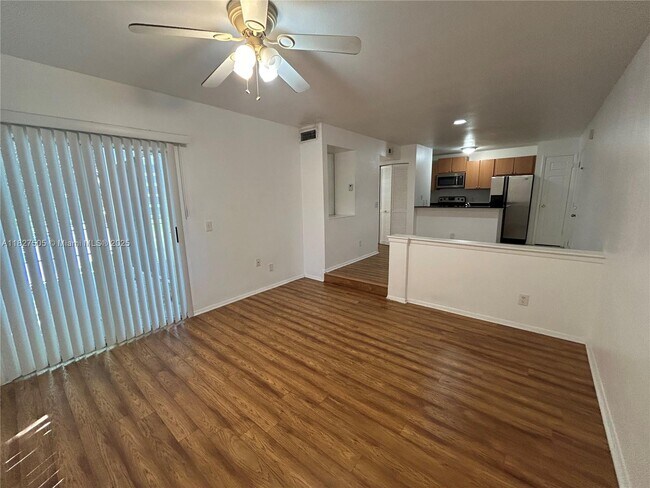 Building Photo - 1725 Palm Cove Blvd