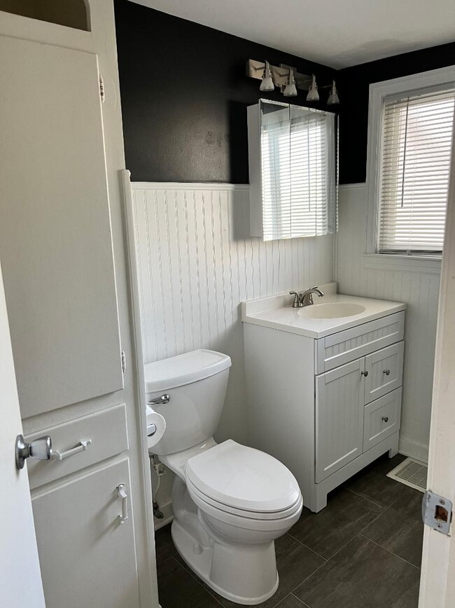 Building Photo - 4433 Fouts Rd