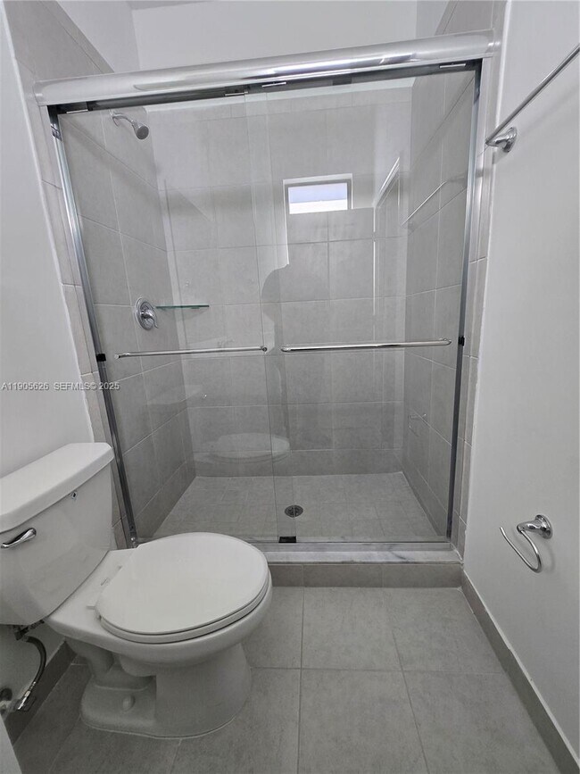 Building Photo - 12884 SW 232nd Ln