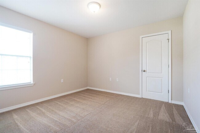 Building Photo - 8932 Abbington Dr