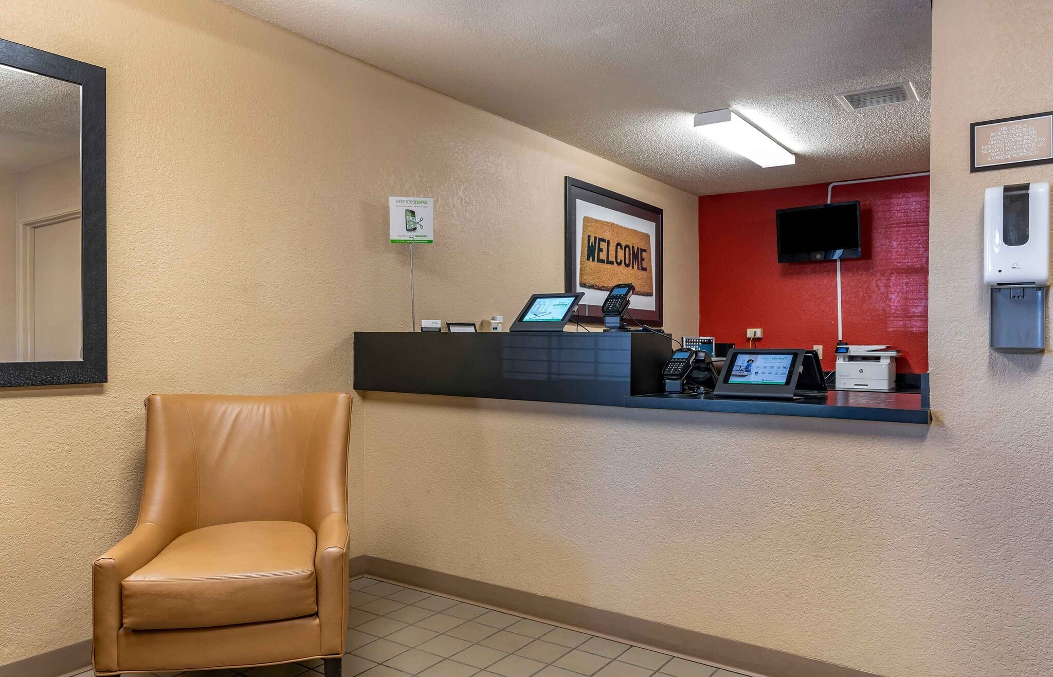 Building Photo - Furnished Studio-Lexington - Nicholasville Road