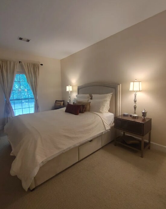 Building Photo - 3071 Lenox Rd NE