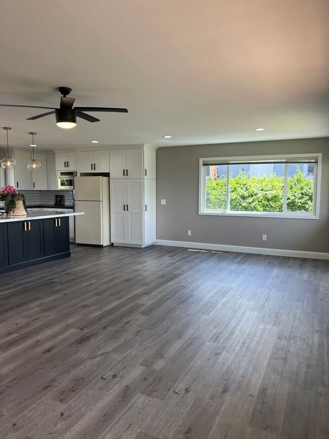 Building Photo - Coming Soon - Spacious Fully Remodeled and Upgraded Hidden Valley Home