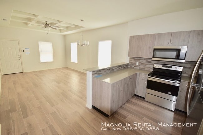 Building Photo - Sprague Landing