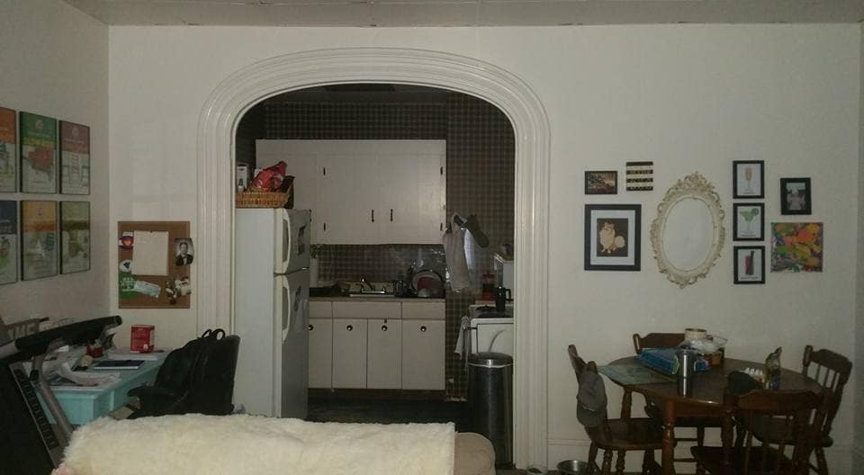 Building Photo - 186 Center St