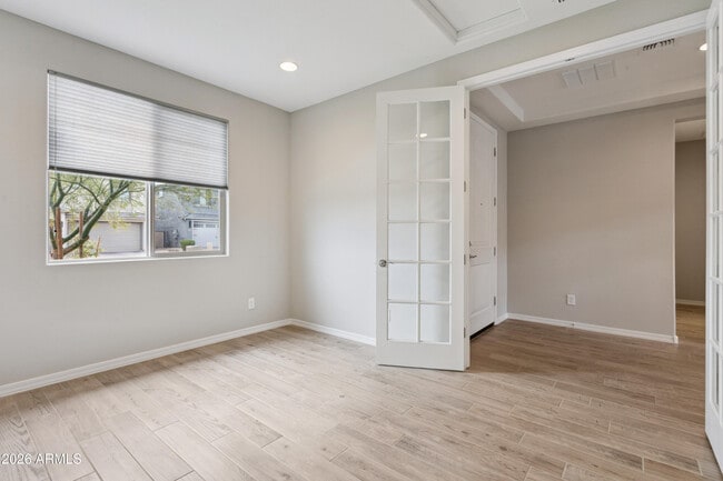 Building Photo - 1948 W Sierra Sunset Trail