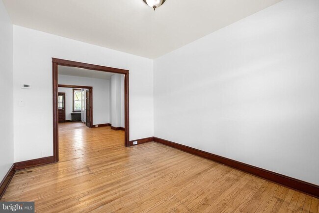 Building Photo - 315 Elrino St