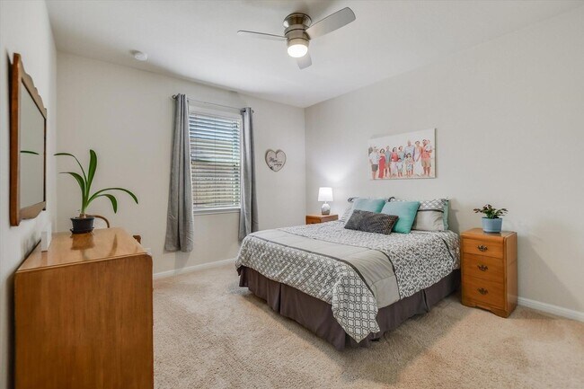 Building Photo - 2717 Coral Valley Dr