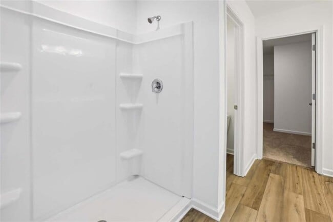 Building Photo - 2165 Boxwood Cir