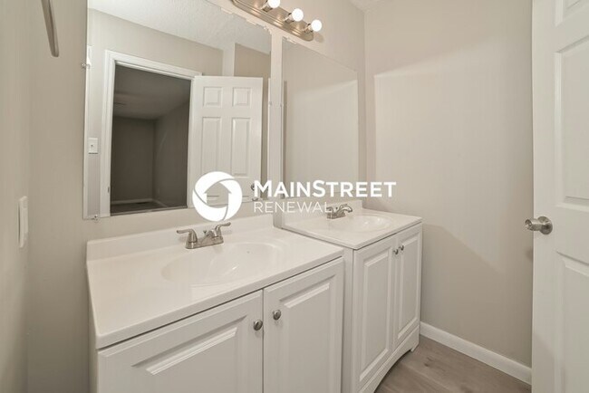 Building Photo - 7200 Turnborrow Ln