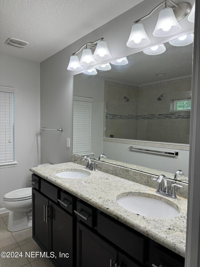 Building Photo - 94267 Woodbrier Cir