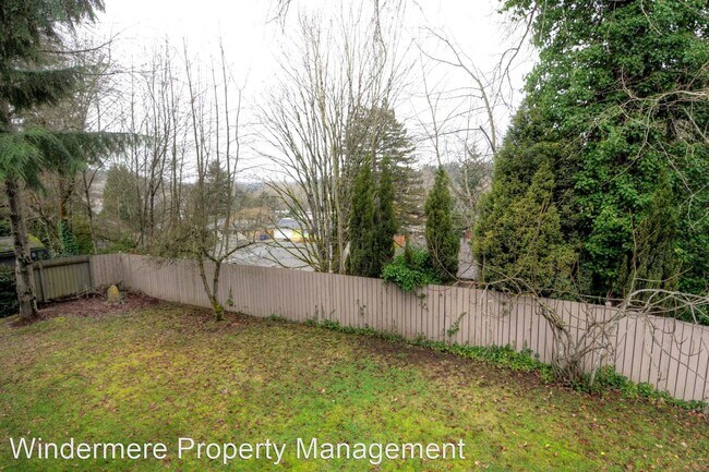 Building Photo - 4 br, 2 bath House - 2427 138th Ave SE