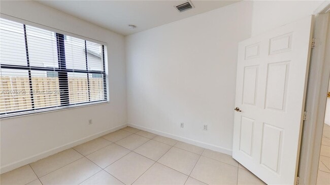 Building Photo - 10428 NW 61st St