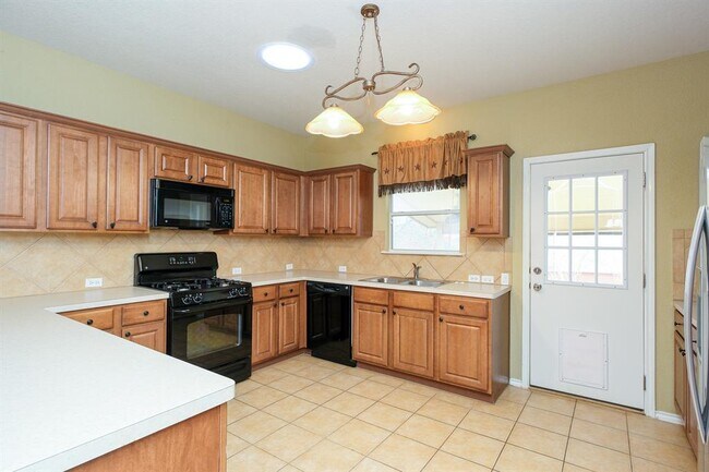 Building Photo - 10312 Lone Pine Ln