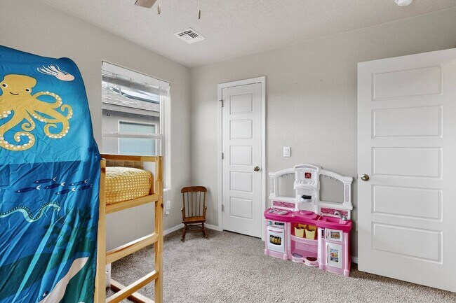 Building Photo - For Rent | Unfurnished Home | 4 Bed / 2.5 Bath | 2 Car Garage | 2-Story | Rio Rancho | Solar