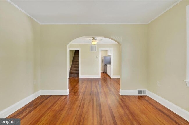Building Photo - 116 2nd Ave