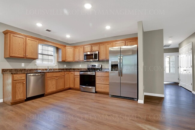 Building Photo - 120 Family