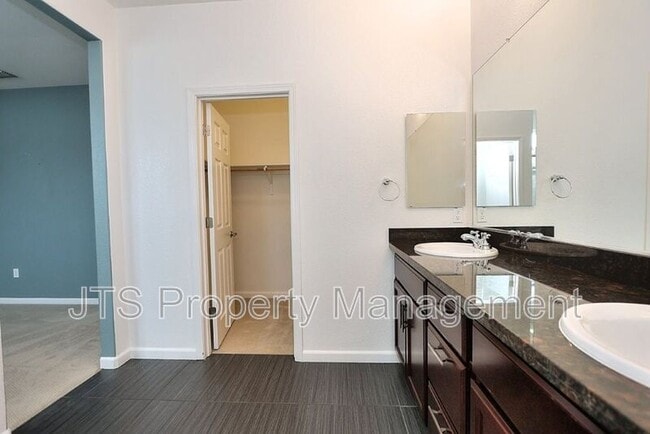 Building Photo - 3428 Trio Ln