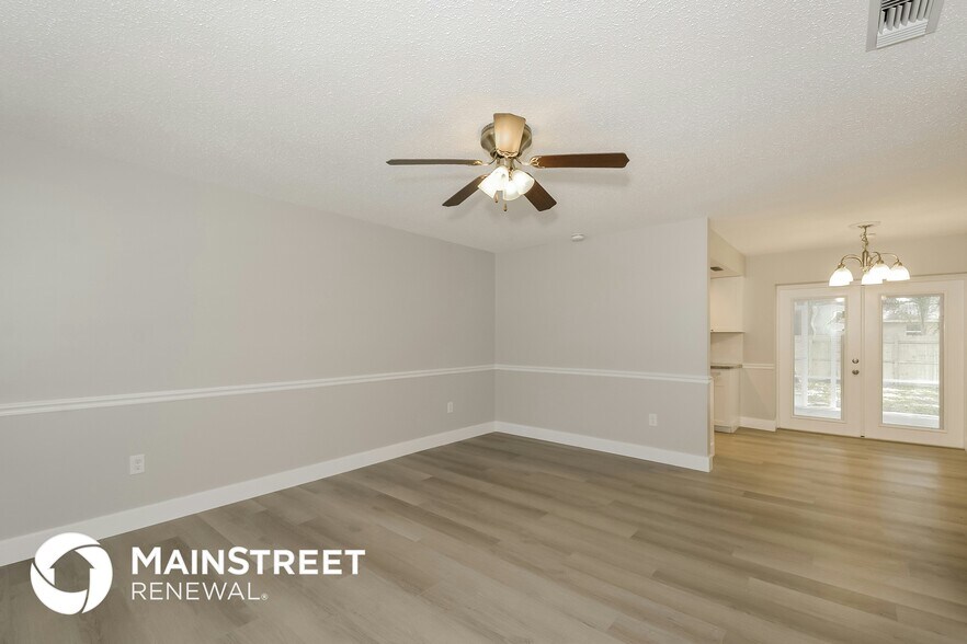 Building Photo - 4680 Cronin Dr