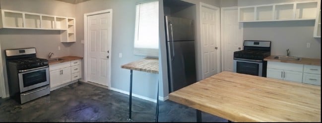 Interior Photo - 3427 N 12th Pl