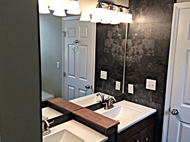 Building Photo - 8001 Lakeshore Dr