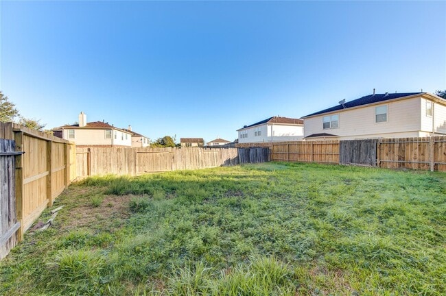 Building Photo - 15326 Mission Oak Dr